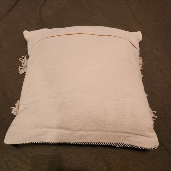 KIRKLANDS Throw Pillow 20 x 20 x 5 Boho Black Natural Chunky Knit Knotted Fringe - Picture 3 of 12